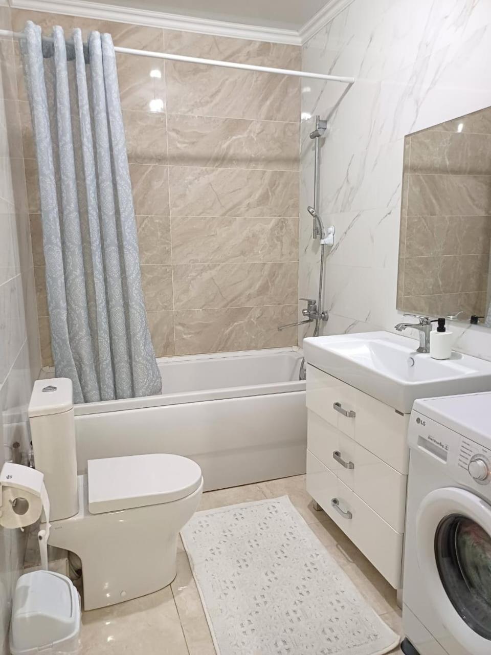 Ecohouse Apartment Bishkek Ngoại thất bức ảnh
