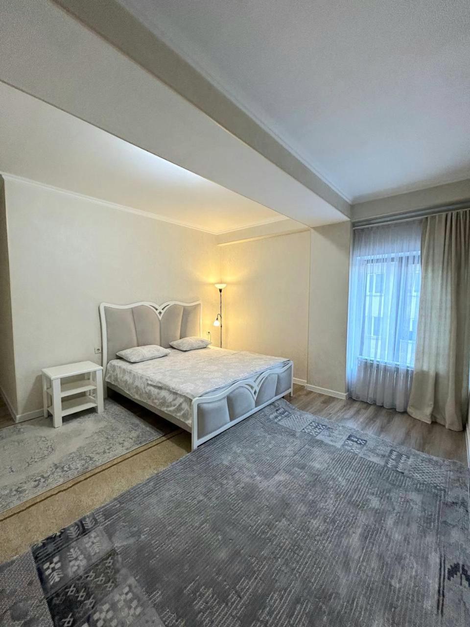 Ecohouse Apartment Bishkek Ngoại thất bức ảnh
