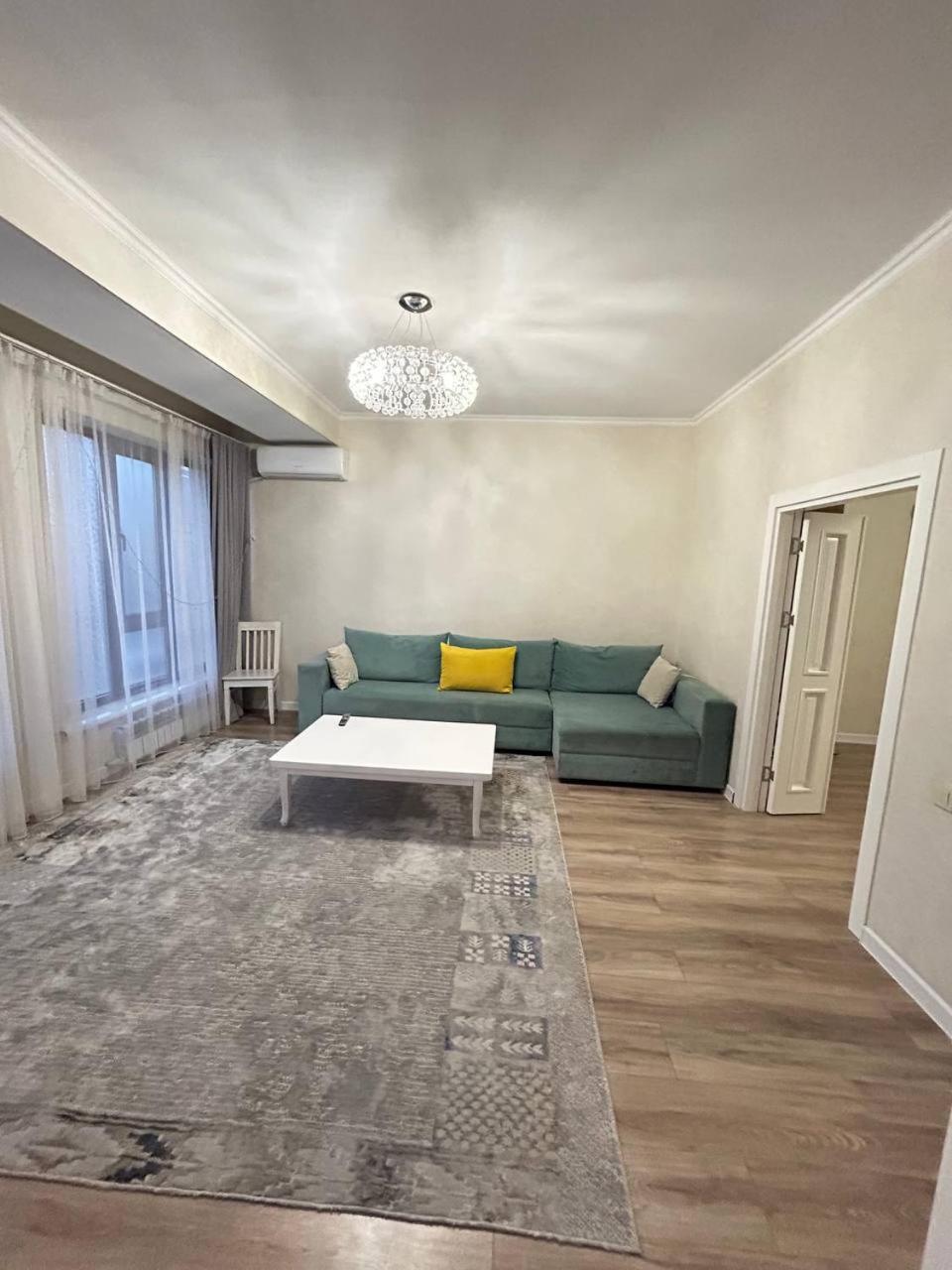 Ecohouse Apartment Bishkek Ngoại thất bức ảnh