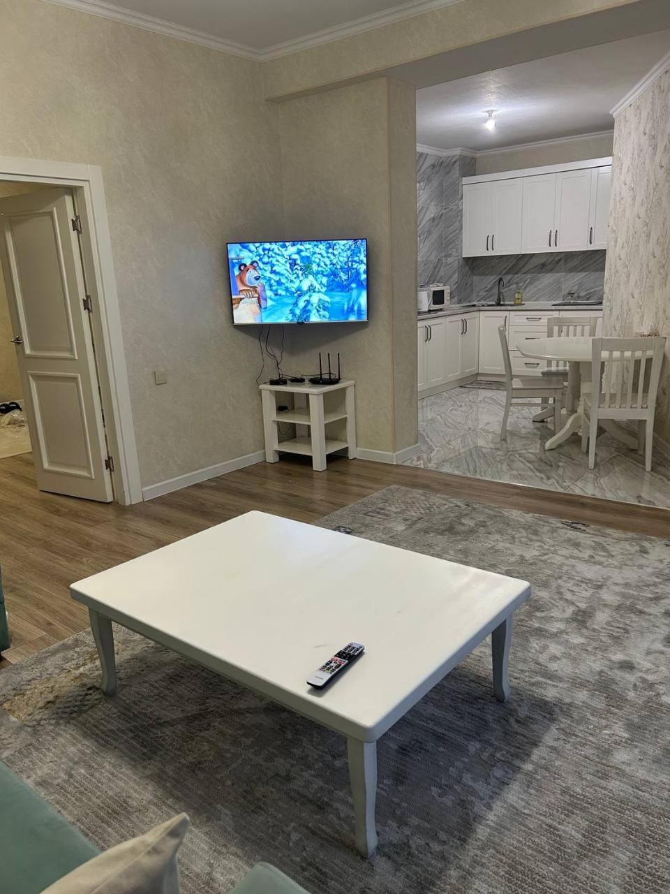 Ecohouse Apartment Bishkek Ngoại thất bức ảnh